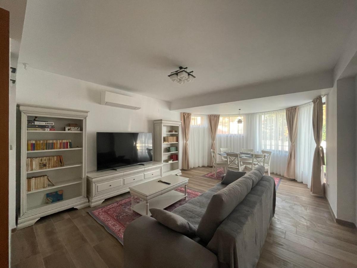 Aparthotel Iarca