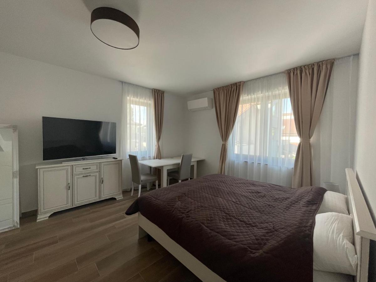 Aparthotel Iarca *